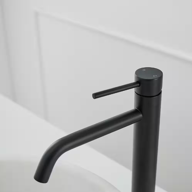 BWE Single Hole Single Handle Bathroom Vessel Sink Faucet With Pop Up Drain Without Overflow in Matte Black