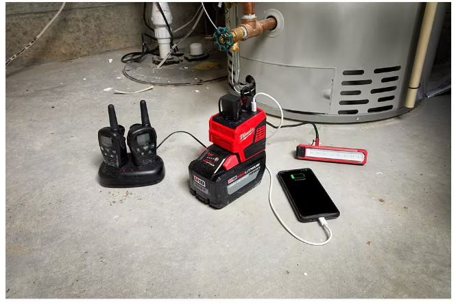 Milwaukee M18 18-Volt Lithium-Ion 175-Watt Powered Compact Inverter for M18 Batteries (Tool-Only)