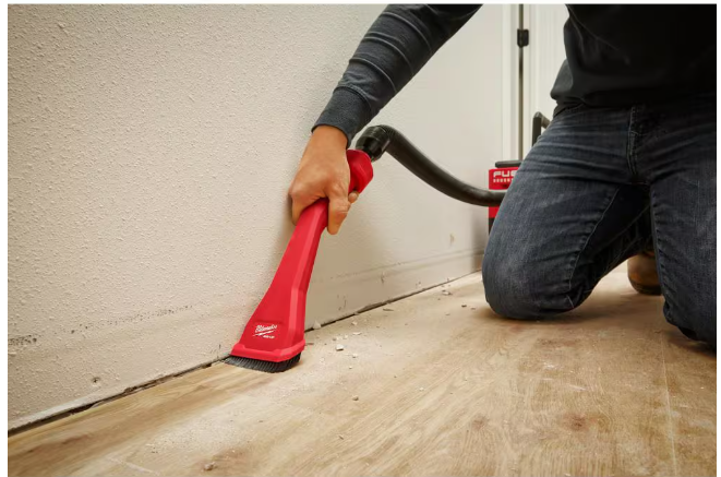 Milwaukee AIR-TIP CLAW UTIL NOZZLE W/BRUSHES Wet/Dry Vacuum Attachment