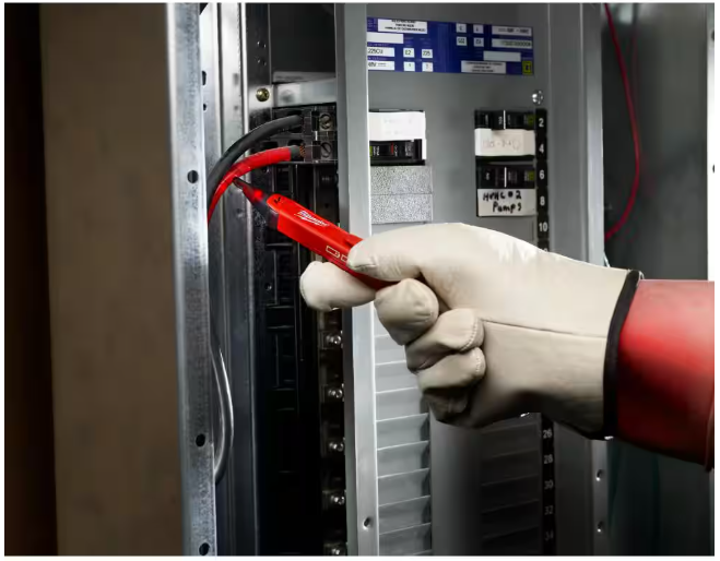 Milwaukee Non-Contact Voltage and GFCI Receptacle Premium Test Kit