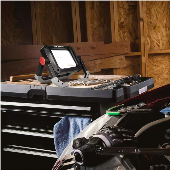 Husky 1000 Lumens LED Portable Work Light