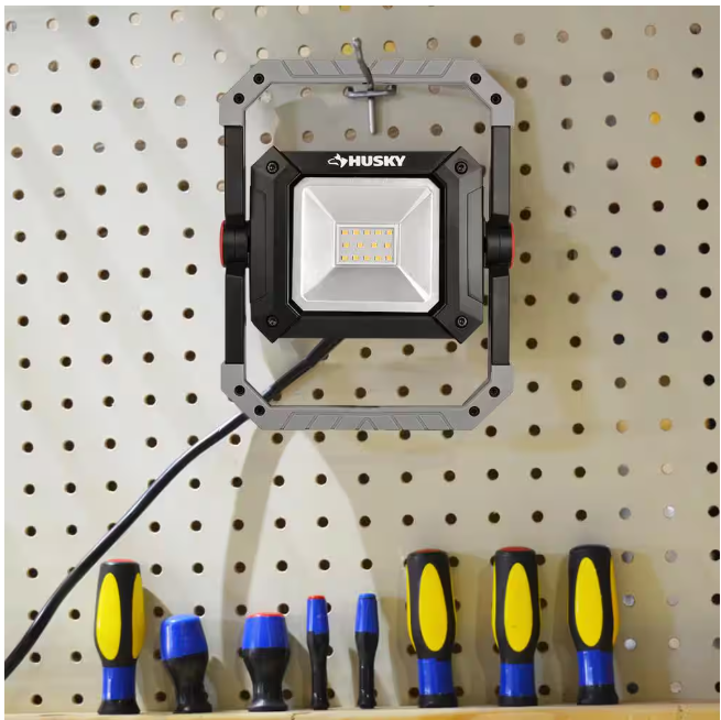 Husky 1000 Lumens LED Portable Work Light