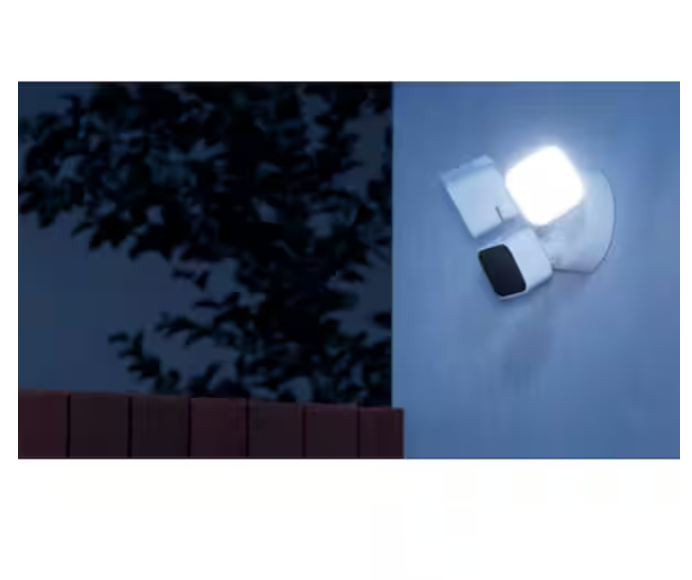 Blink Wired Floodlight Camera - Smart Security Camera, 2600 Lumens, HD Works with Alexa - 1 Camera (White)