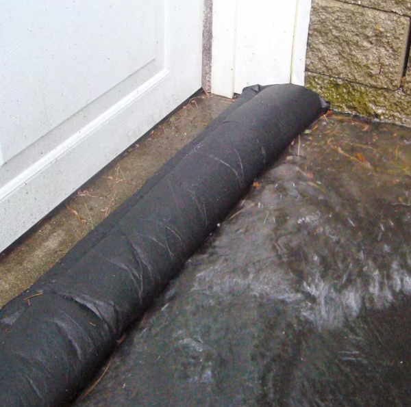 Quick Dam 17 Water Activated Flood Barrier 1/pack