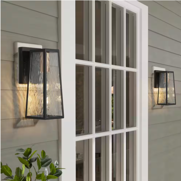 Modern Textured Black 1-Light Outdoor Wall Sconce Industrial Square Outdoor Wall Lantern with Water Glass Shade