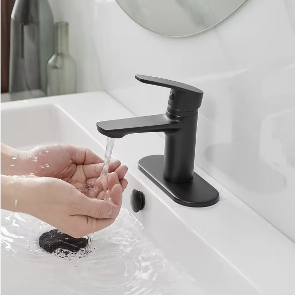 BWE Single Hole Single-Handle Bathroom Faucet in Matte Black