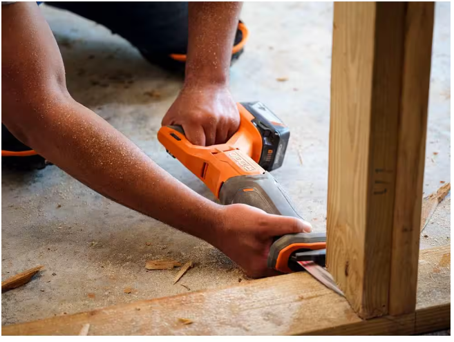 RIDGID 18V Cordless Reciprocating Saw Kit with 4.0 Ah Battery and Charger