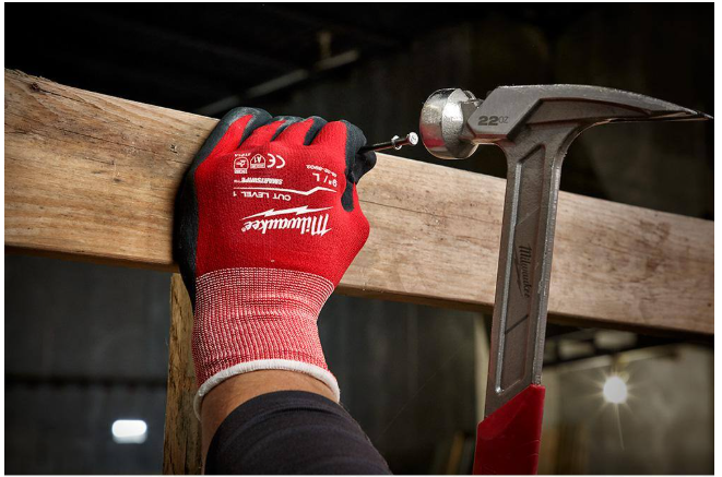 Milwaukee Large Red Nitrile Level 1 Cut Resistant Dipped Work Gloves (4-Pack)
