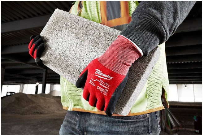 Milwaukee Large Red Nitrile Level 1 Cut Resistant Dipped Work Gloves (4-Pack)