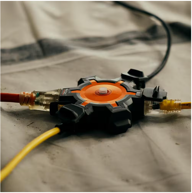 RIDGID 5-Outlet Extension Cord Hub