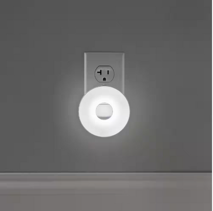 RGBW Color Changing Plug-In LED White Night Light with Remote Control
