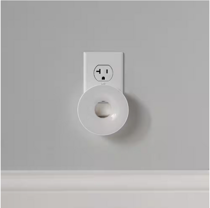 RGBW Color Changing Plug-In LED White Night Light with Remote Control