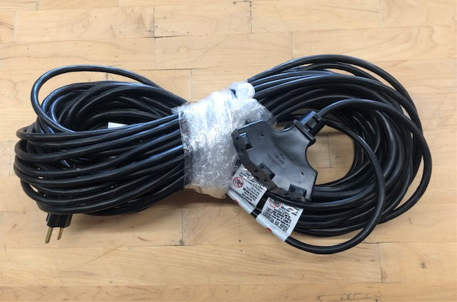 HDX 100 ft. 16/3 Light Duty Indoor/Outdoor Extension Cord with Fan Tap, Black